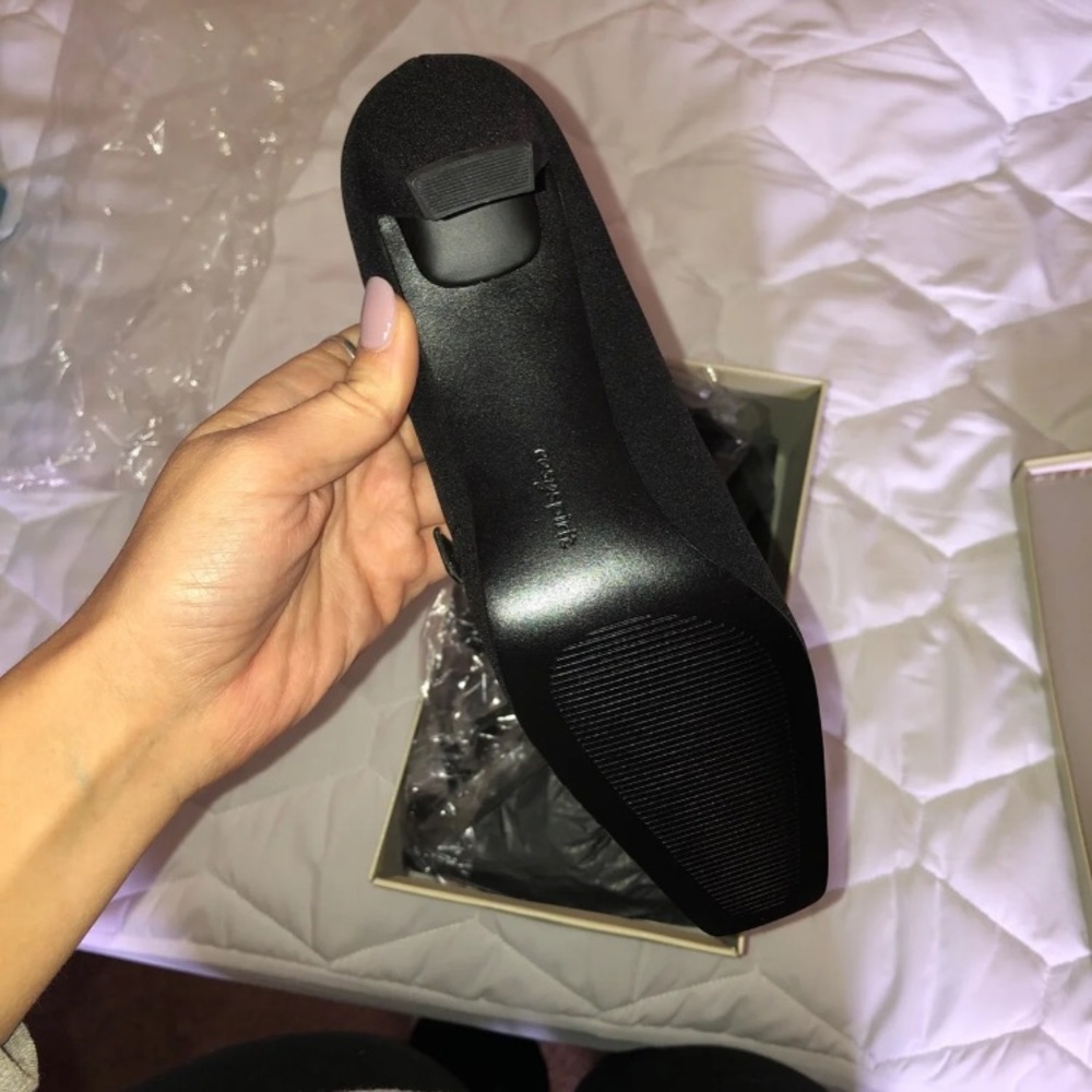 Heels - Picture 3 of 4